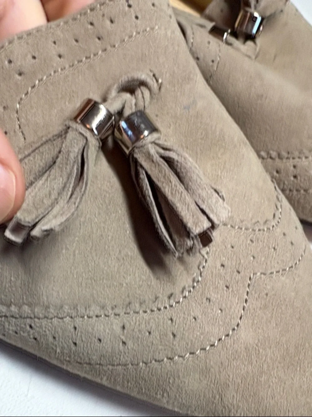 Vince Camuto Taupe Suede Tassel Loafers Size 7.5